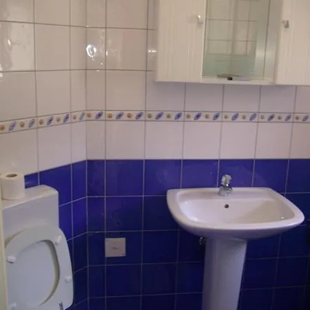 Nikola Apartamento